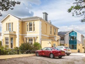  Court Prior Boutique B&B and Apartment  Торки 